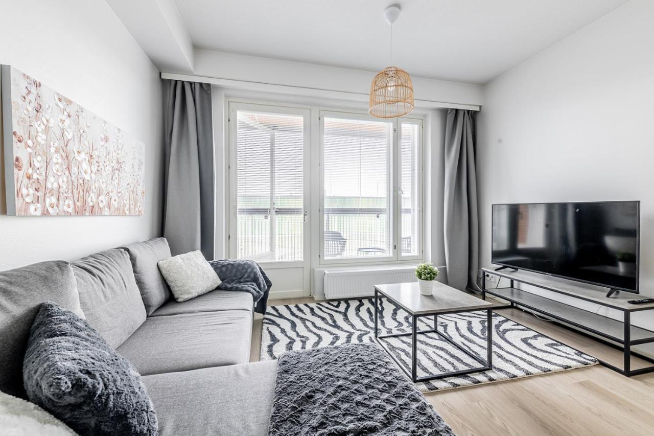 Sleepwell Apartments Niittykumpu 12 - Metro, 15 Min From Helsinki City Эспоо Экстерьер фото