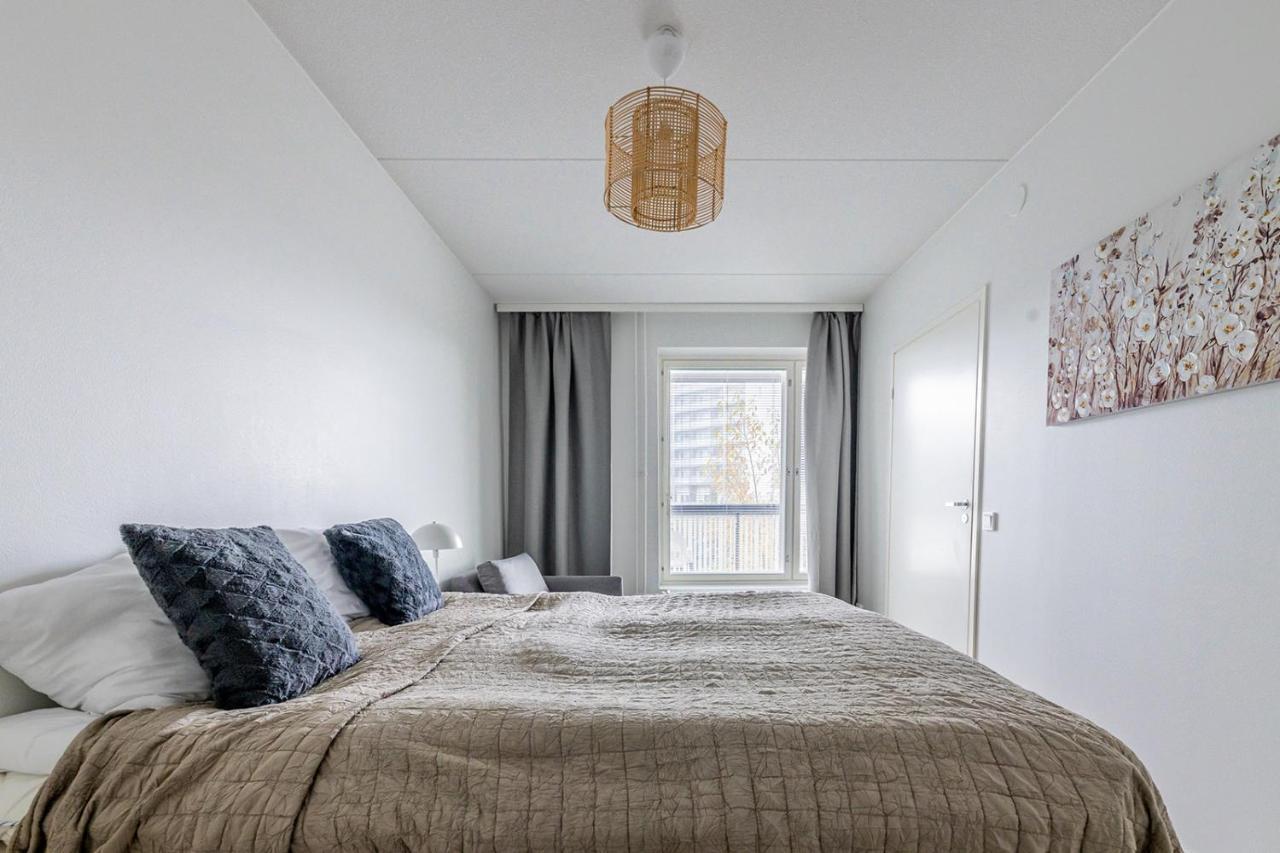 Sleepwell Apartments Niittykumpu 12 - Metro, 15 Min From Helsinki City Эспоо Экстерьер фото