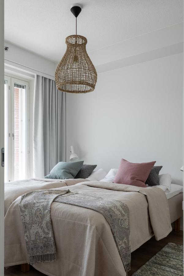 Sleepwell Apartments Niittykumpu 12 - Metro, 15 Min From Helsinki City Эспоо Экстерьер фото